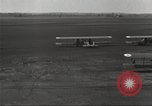 Standbild Army Air Corps DH-4-Flugzeuge Dayton Ohio USA, 1926, aus Sekunde 25 historischem Filmmaterial Videoclip 65675059512
