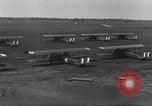 Standbild Army Air Corps DH-4-Flugzeuge Dayton Ohio USA, 1926, aus Sekunde 30 historischem Filmmaterial Videoclip 65675059512