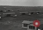 Standbild Army Air Corps DH-4-Flugzeuge Dayton Ohio USA, 1926, aus Sekunde 33 historischem Filmmaterial Videoclip 65675059512