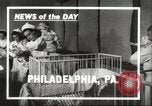 Standbild evakuieren Babys Philadelphia Pennsylvania USA, 1942, aus Sekunde 22 historischem Filmmaterial Videoclip 65675059545
