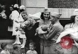 Standbild evakuieren Babys Philadelphia Pennsylvania USA, 1942, aus Sekunde 37 historischem Filmmaterial Videoclip 65675059545