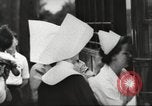 Standbild evakuieren Babys Philadelphia Pennsylvania USA, 1942, aus Sekunde 49 historischem Filmmaterial Videoclip 65675059545