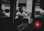 Standbild evakuieren Babys Philadelphia Pennsylvania USA, 1942, aus Sekunde 51 historischem Filmmaterial Videoclip 65675059545