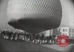Standbild Luft Ballon California United States USA, 1942, aus Sekunde 10 historischem Filmmaterial Videoclip 65675059546