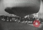 Standbild Luft Ballon California United States USA, 1942, aus Sekunde 12 historischem Filmmaterial Videoclip 65675059546