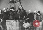 Standbild Luft Ballon California United States USA, 1942, aus Sekunde 15 historischem Filmmaterial Videoclip 65675059546