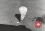 Standbild Luft Ballon California United States USA, 1942, aus Sekunde 53 historischem Filmmaterial Videoclip 65675059546