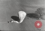 Standbild Luft Ballon California United States USA, 1942, aus Sekunde 57 historischem Filmmaterial Videoclip 65675059546