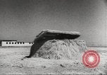 Standbild Anti Aircraft guns United States USA, 1942, aus Sekunde 22 historischem Filmmaterial Videoclip 65675059549