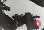 Standbild Anti Aircraft guns United States USA, 1942, aus Sekunde 26 historischem Filmmaterial Videoclip 65675059549