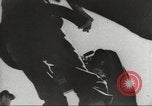 Standbild Anti Aircraft guns United States USA, 1942, aus Sekunde 27 historischem Filmmaterial Videoclip 65675059549