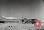 Standbild Anti Aircraft guns United States USA, 1942, aus Sekunde 28 historischem Filmmaterial Videoclip 65675059549