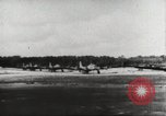 Standbild B-17 Flugzeuge europäische Theater, 1942, aus Sekunde 6 historischem Filmmaterial Videoclip 65675059552