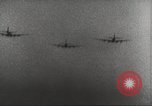 Standbild B-17 Flugzeuge Salomonen, 1942, aus Sekunde 5 historischem Filmmaterial Videoclip 65675059553