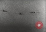 Standbild B-17 Flugzeuge Salomonen, 1942, aus Sekunde 6 historischem Filmmaterial Videoclip 65675059553