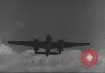 Standbild B-25 Flugzeuge Hong Kong, 1942, aus Sekunde 18 historischem Filmmaterial Videoclip 65675059555