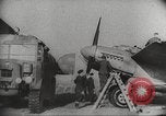 Standbild RAF-Bomber der Gruppe Nr 2 Eindhoven Niederlande, 1942, aus Sekunde 9 historischem Filmmaterial Videoclip 65675059556
