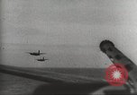 Standbild RAF-Bomber der Gruppe Nr 2 Eindhoven Niederlande, 1942, aus Sekunde 41 historischem Filmmaterial Videoclip 65675059556