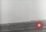 Standbild RAF-Bomber der Gruppe Nr 2 Eindhoven Niederlande, 1942, aus Sekunde 62 historischem Filmmaterial Videoclip 65675059556