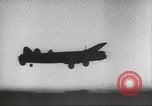 Immagine di Bombardieri Lancaster Genova Italia, 1942, secondo 13 filmato di repertorio 65675059557