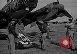 Standbild deutsche Ju-88 Flugzeuge europäische Theater, 1943, aus Sekunde 60 historischem Filmmaterial Videoclip 65675059562