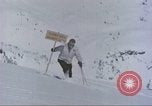 Standbild snow Rangers Alta Utah USA, 1950, aus Sekunde 4 historischem Filmmaterial Videoclip 65675059571