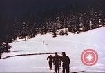 Standbild snow Rangers Alta Utah USA, 1950, aus Sekunde 23 historischem Filmmaterial Videoclip 65675059571