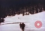 Standbild snow Rangers Alta Utah USA, 1950, aus Sekunde 26 historischem Filmmaterial Videoclip 65675059571