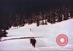 Standbild snow Rangers Alta Utah USA, 1950, aus Sekunde 32 historischem Filmmaterial Videoclip 65675059571
