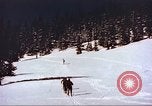 Standbild snow Rangers Alta Utah USA, 1950, aus Sekunde 34 historischem Filmmaterial Videoclip 65675059571