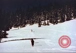 Standbild snow Rangers Alta Utah USA, 1950, aus Sekunde 37 historischem Filmmaterial Videoclip 65675059571