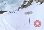 Standbild snow Rangers Alta Utah USA, 1950, aus Sekunde 62 historischem Filmmaterial Videoclip 65675059571
