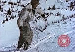 Standbild snow Rangers Alta Utah USA, 1950, aus Sekunde 20 historischem Filmmaterial Videoclip 65675059572