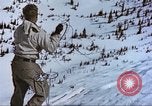 Standbild snow Rangers Alta Utah USA, 1950, aus Sekunde 24 historischem Filmmaterial Videoclip 65675059572