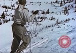 Standbild snow Rangers Alta Utah USA, 1950, aus Sekunde 26 historischem Filmmaterial Videoclip 65675059572