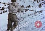 Standbild snow Rangers Alta Utah USA, 1950, aus Sekunde 27 historischem Filmmaterial Videoclip 65675059572