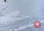 Standbild snow Rangers Alta Utah USA, 1950, aus Sekunde 35 historischem Filmmaterial Videoclip 65675059572