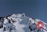 Standbild snow Rangers Alta Utah USA, 1950, aus Sekunde 38 historischem Filmmaterial Videoclip 65675059572