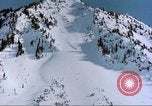 Standbild snow Rangers Alta Utah USA, 1950, aus Sekunde 55 historischem Filmmaterial Videoclip 65675059572