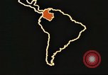 Immagine di Popolo colombiano nel parco pubblico Candelaria Colombia, 1972, secondo 3 filmato di repertorio 65675059591