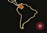 Immagine di Popolo colombiano nel parco pubblico Candelaria Colombia, 1972, secondo 8 filmato di repertorio 65675059591