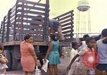 Immagine di Popolo colombiano nel parco pubblico Candelaria Colombia, 1972, secondo 46 filmato di repertorio 65675059591