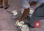 Immagine di Popolo colombiano nel parco pubblico Candelaria Colombia, 1972, secondo 50 filmato di repertorio 65675059591