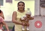 Immagine di Popolo colombiano nel parco pubblico Candelaria Colombia, 1972, secondo 62 filmato di repertorio 65675059591