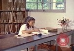 Image des études de médecine à l'Universidad del Valle Candelaria Colombie, 1972, de la seconde 37 séquences d'archives historiques vidéo 65675059593