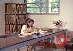 Image des études de médecine à l'Universidad del Valle Candelaria Colombie, 1972, de la seconde 38 séquences d'archives historiques vidéo 65675059593