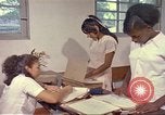 Image des études de médecine à l'Universidad del Valle Candelaria Colombie, 1972, de la seconde 55 séquences d'archives historiques vidéo 65675059593
