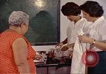 Image des études de médecine à l'Universidad del Valle Candelaria Colombie, 1972, de la seconde 59 séquences d'archives historiques vidéo 65675059593