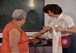 Image des études de médecine à l'Universidad del Valle Candelaria Colombie, 1972, de la seconde 60 séquences d'archives historiques vidéo 65675059593