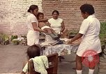 Image des soins pédiatriques en Colombie Candelaria Colombie, 1972, de la seconde 27 séquences d'archives historiques vidéo 65675059596